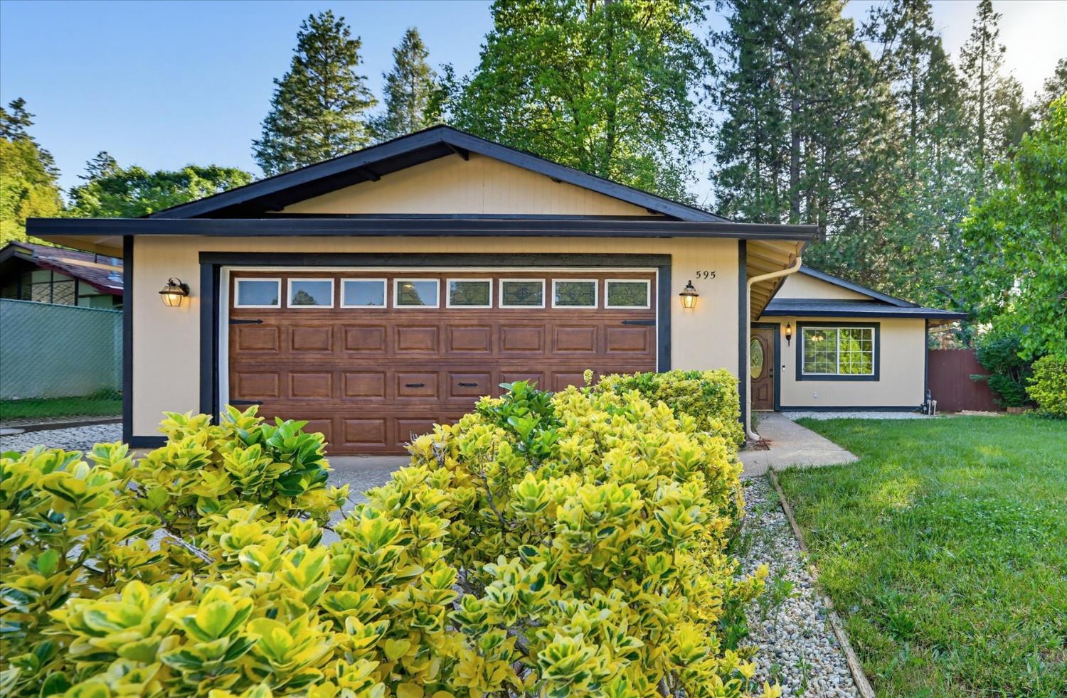 595 Packard Drive — photo
