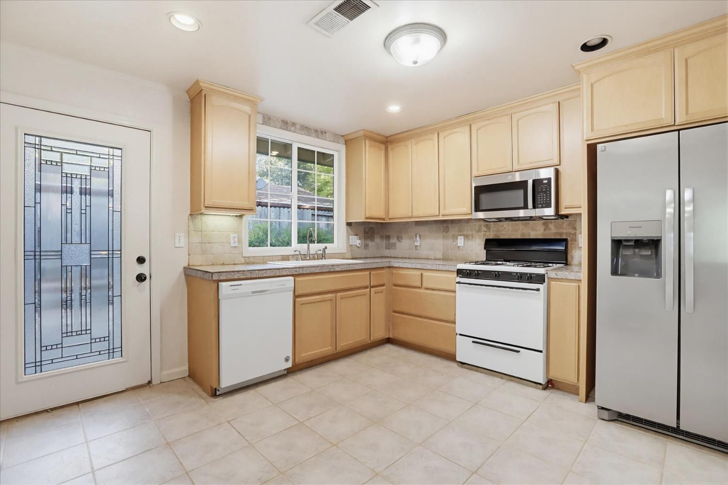 595 Packard Drive, Grass Valley, CA 95945 — photo 2