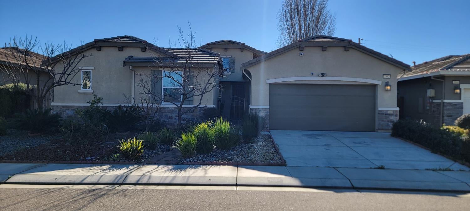 1052 Lavender Street — photo