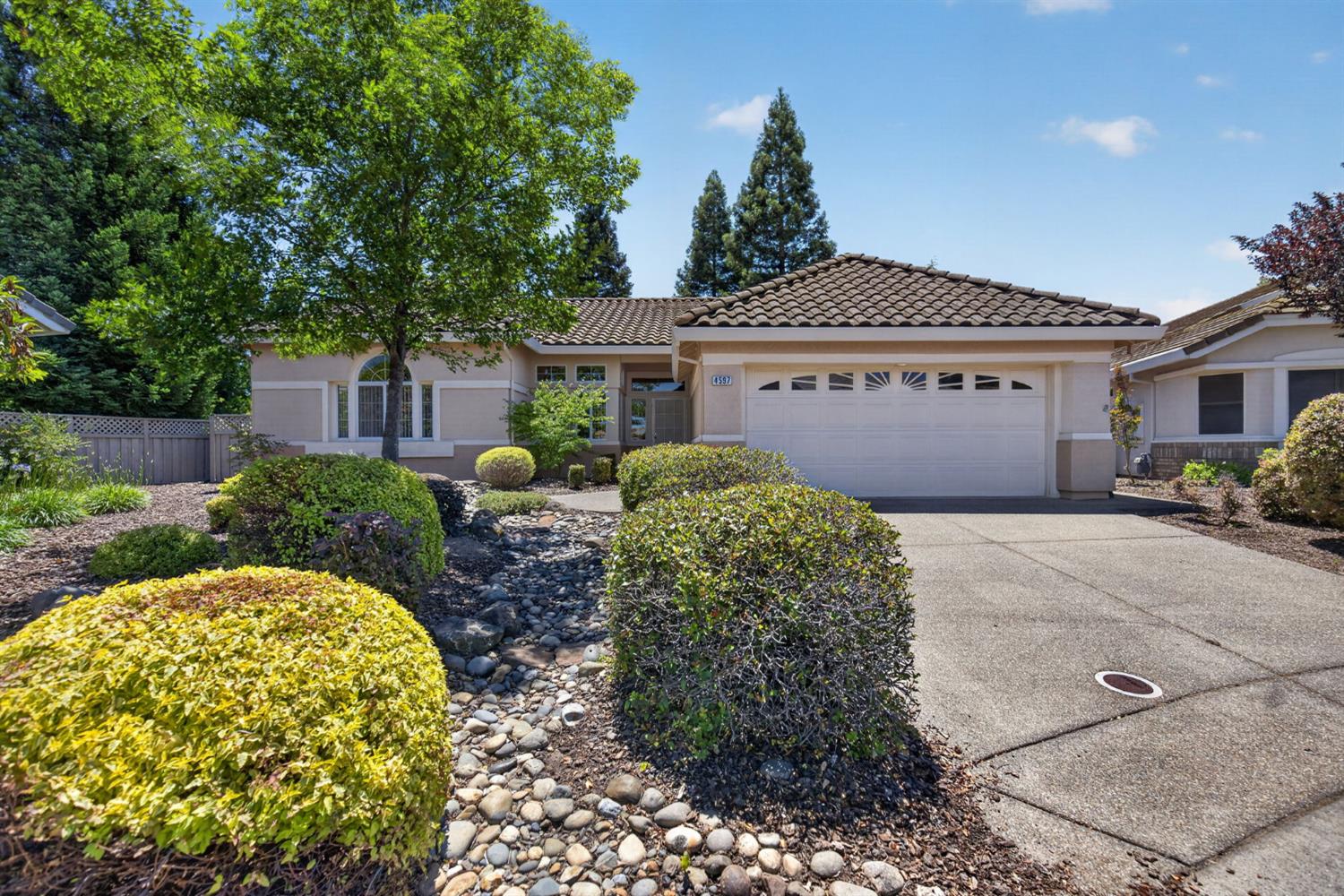 4597 Coach Lamp Lane — photo