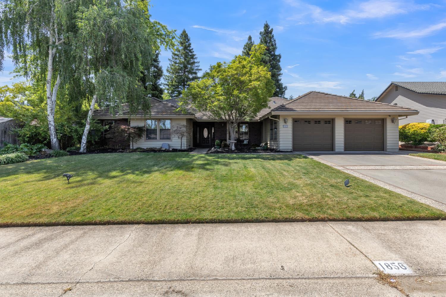 1856 Ridgeview Drive — photo