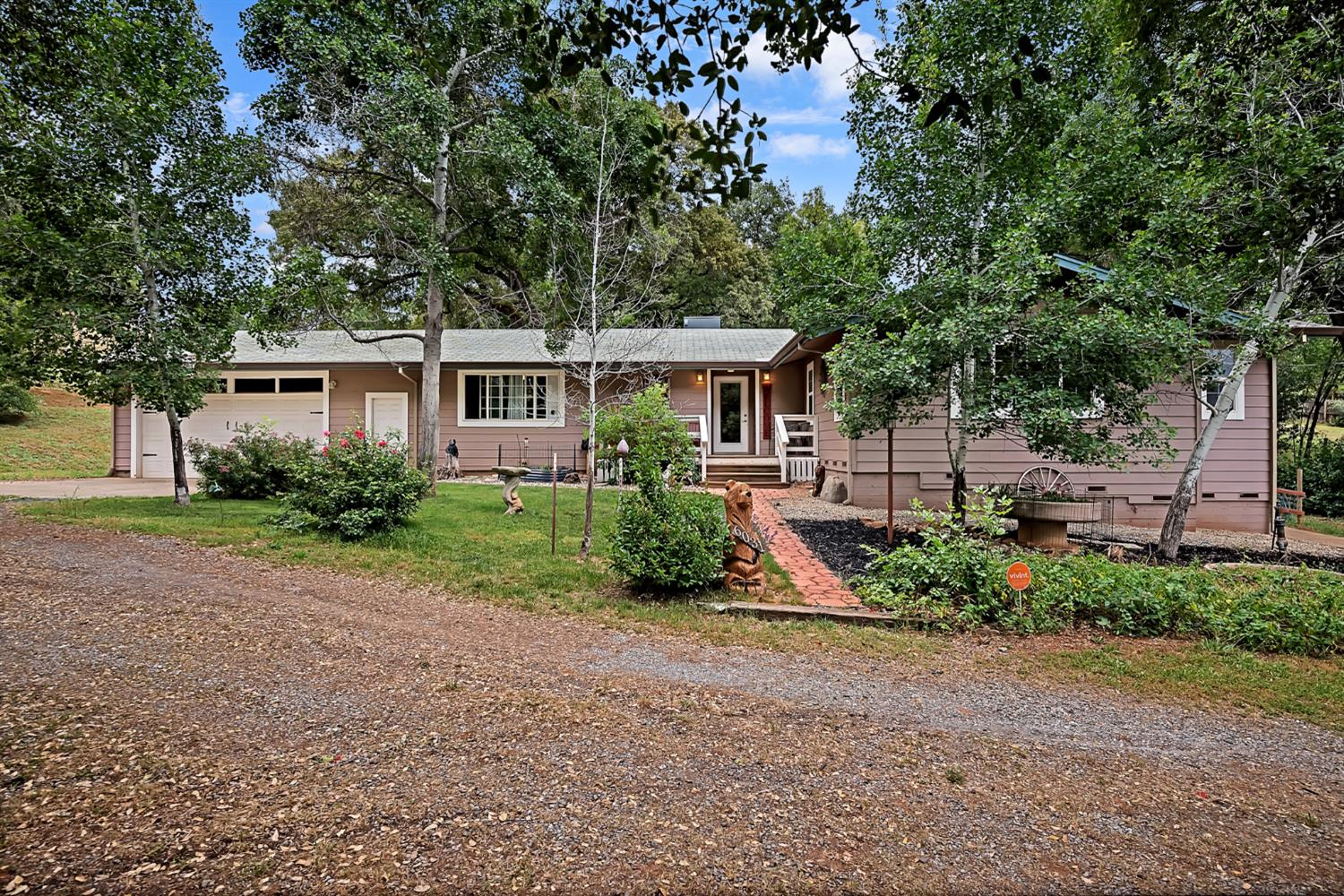 6031 Johntown Creek Road — photo