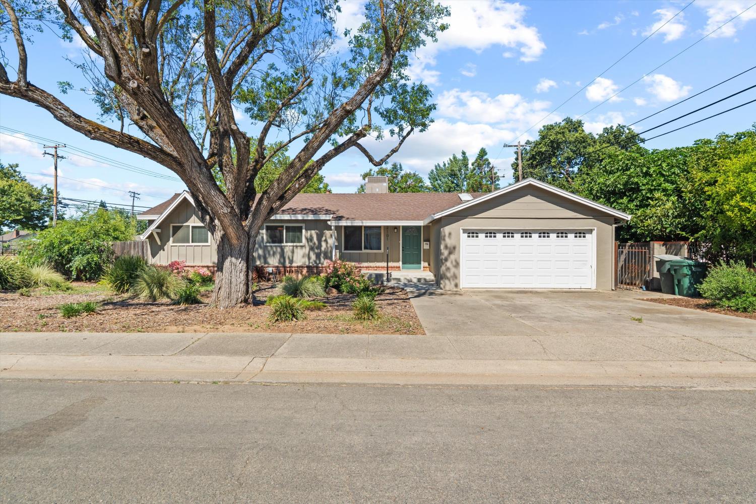 2101 Bircher Way, Carmichael, CA 95608 — photo 2