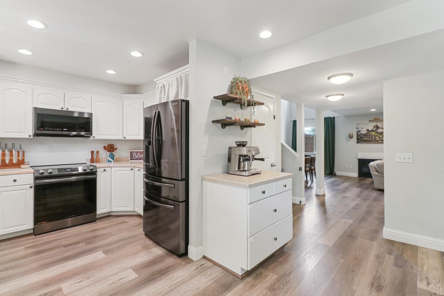 5233 Lake Knoll Lane — photo