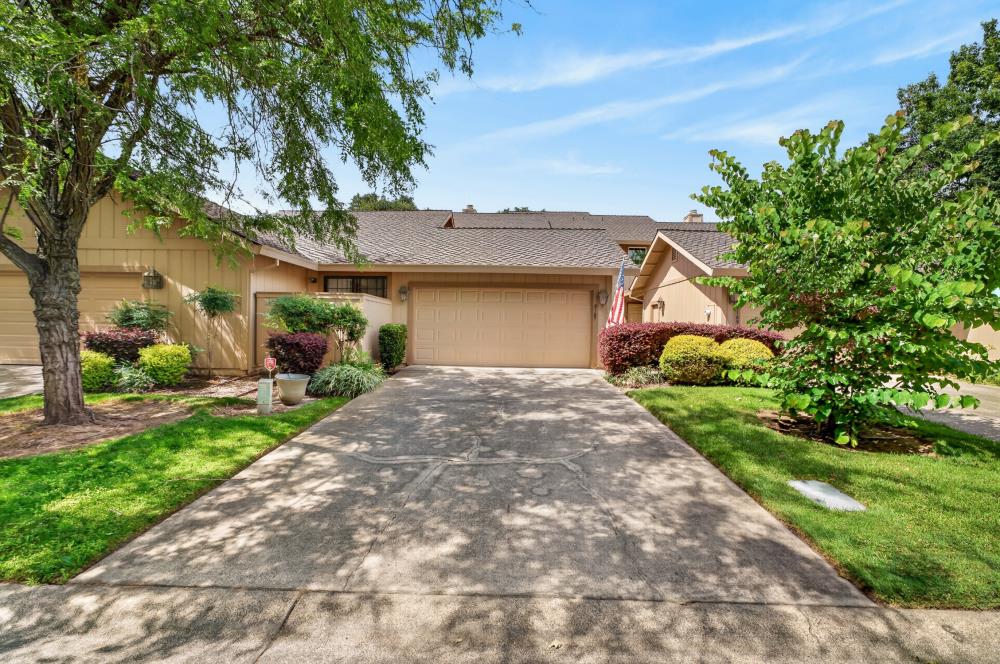 8187 Shane Lane — photo