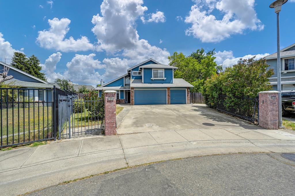 1028 Andy Circle — photo