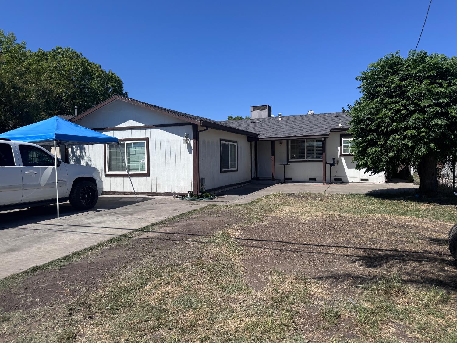 2151 S Pilgrim Street — photo