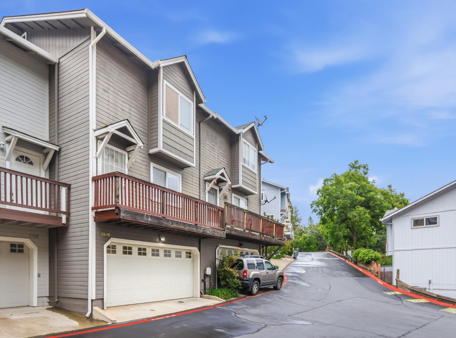 1360 Oak Ridge Drive — photo
