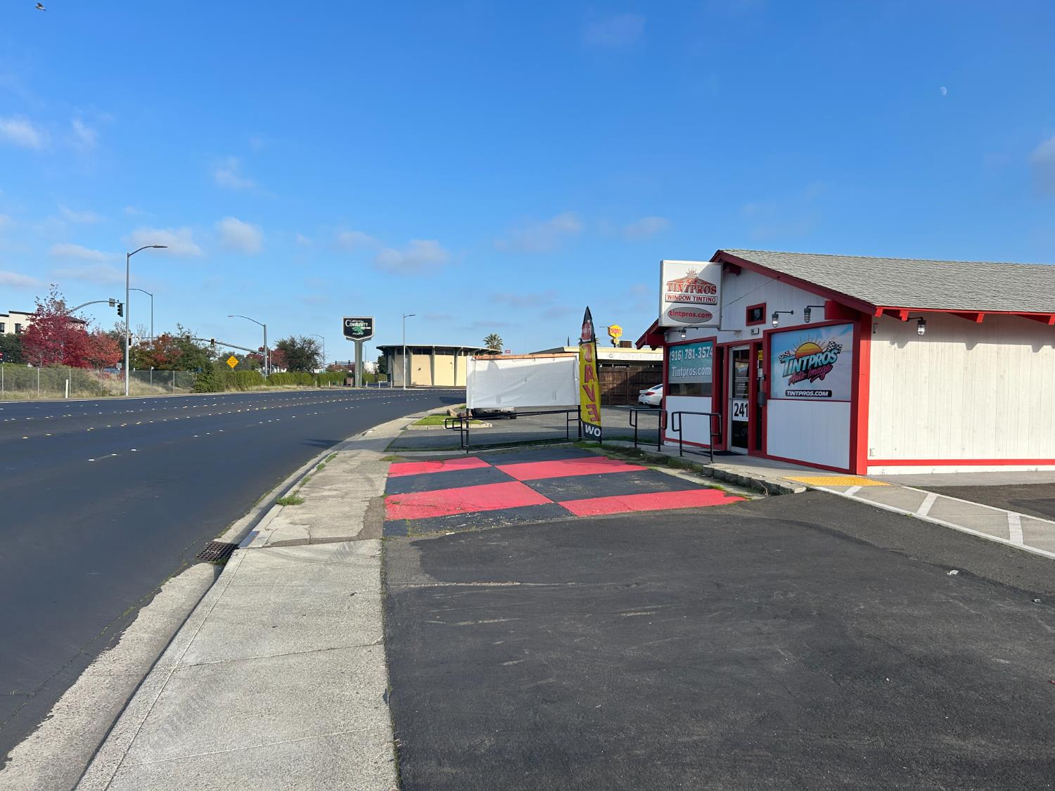 241 Sunrise Avenue — photo