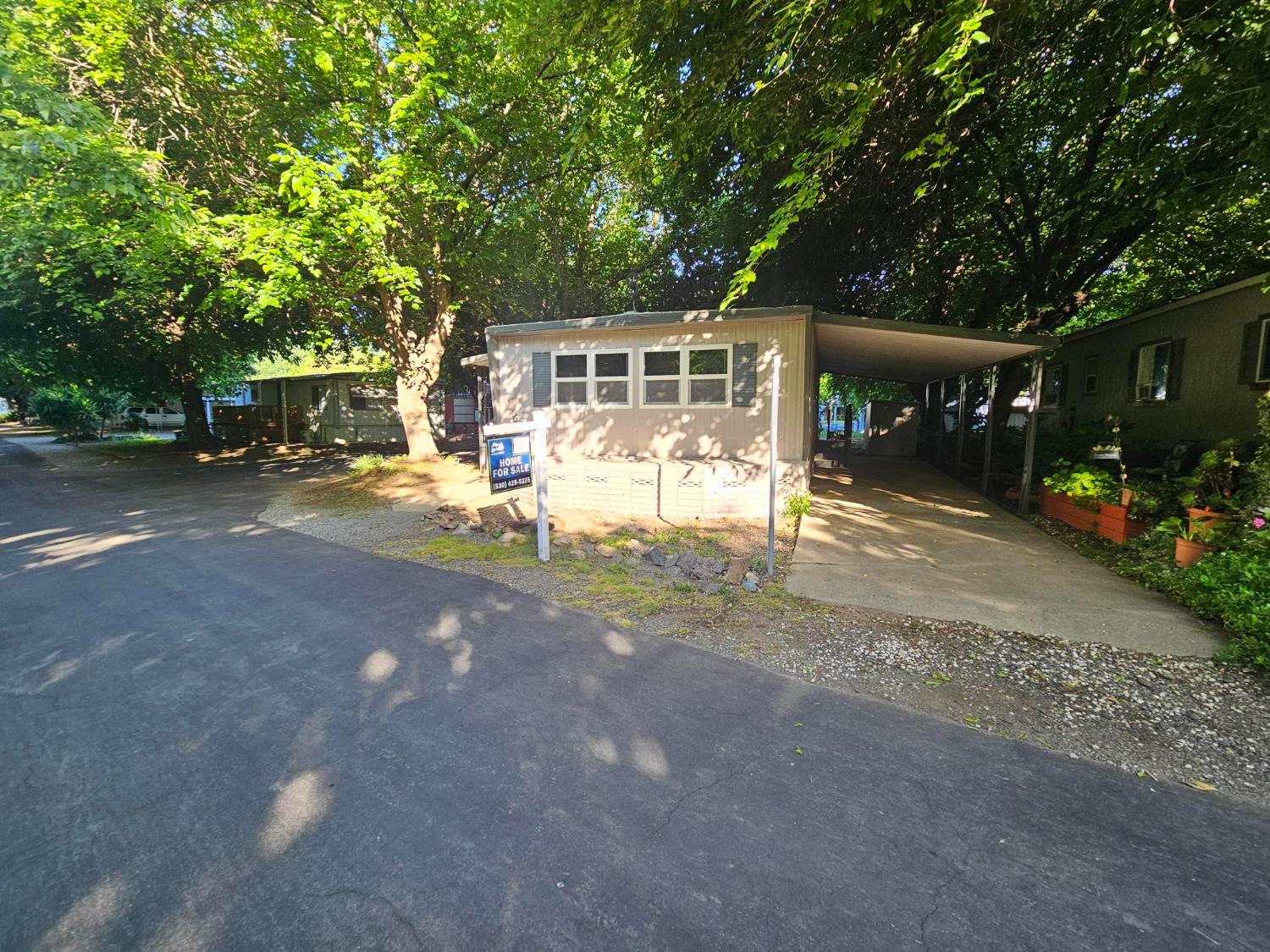 11705 Parey Ave 6 — photo
