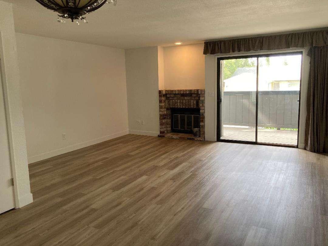 8086 Briar Ridge Lane — photo