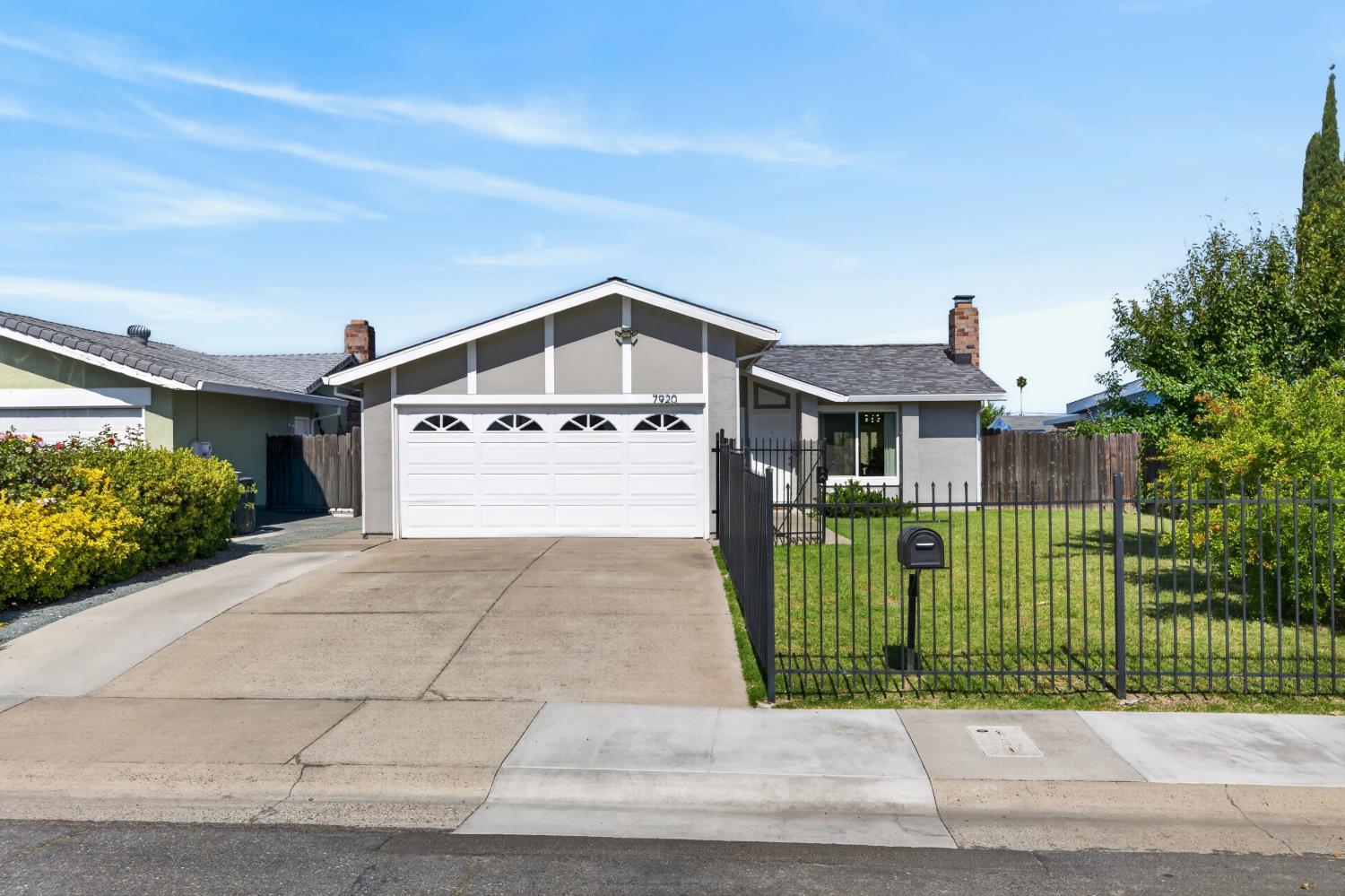 7920 Deer Water Drive — photo