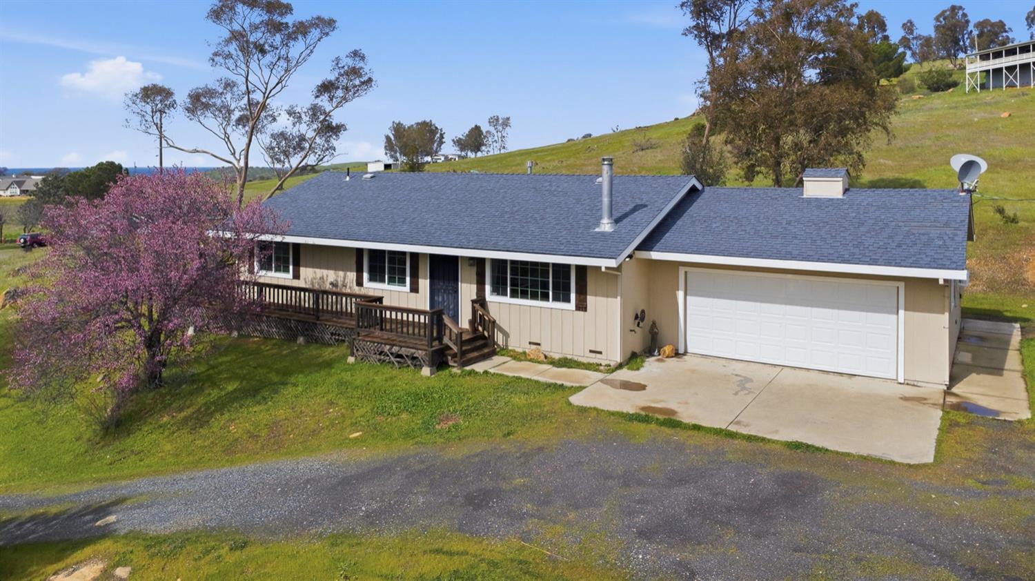 2615 Ranchito Drive — photo