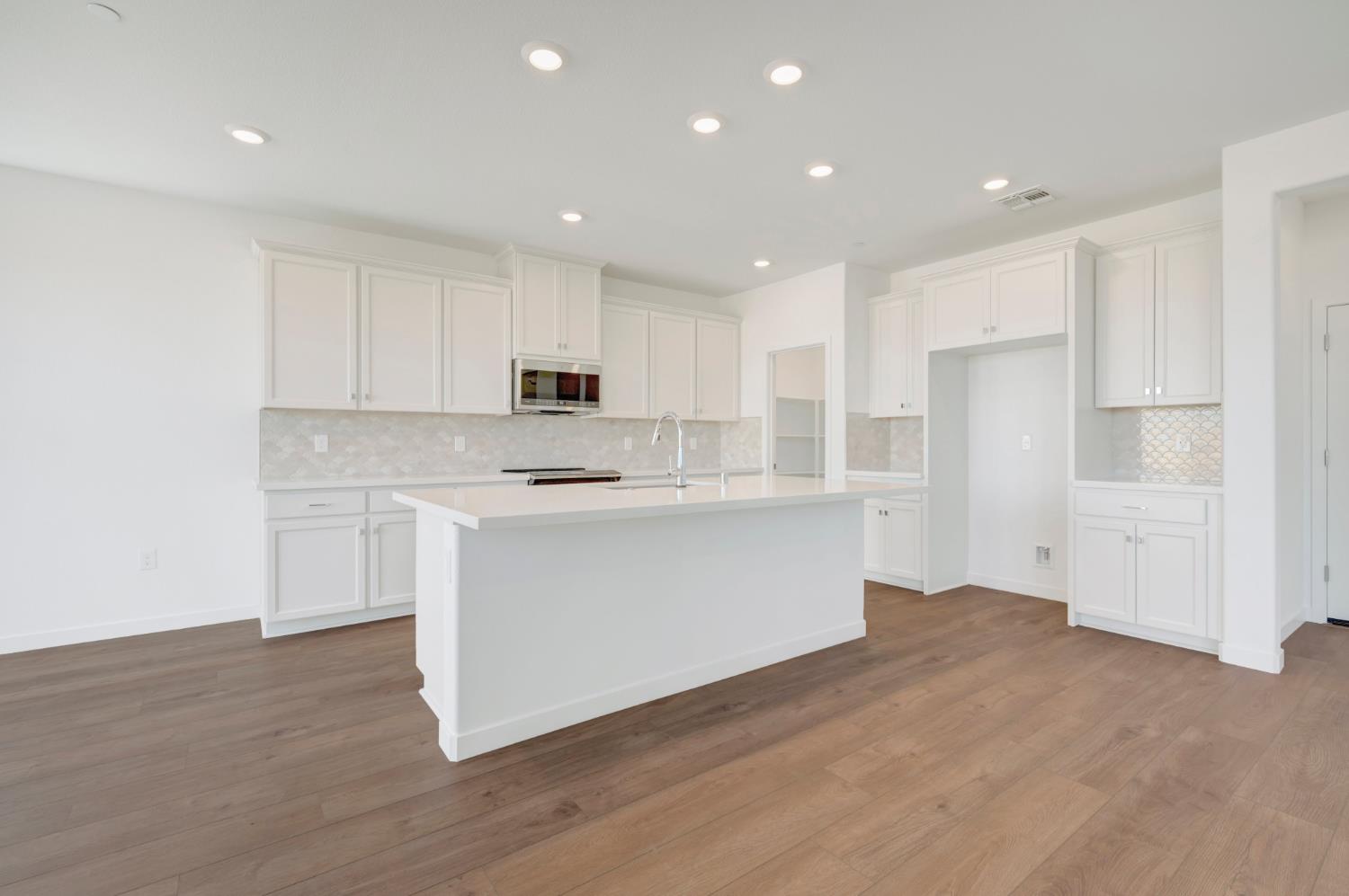 8209 Roundhouse Loop, Roseville, CA 95747 — photo 2