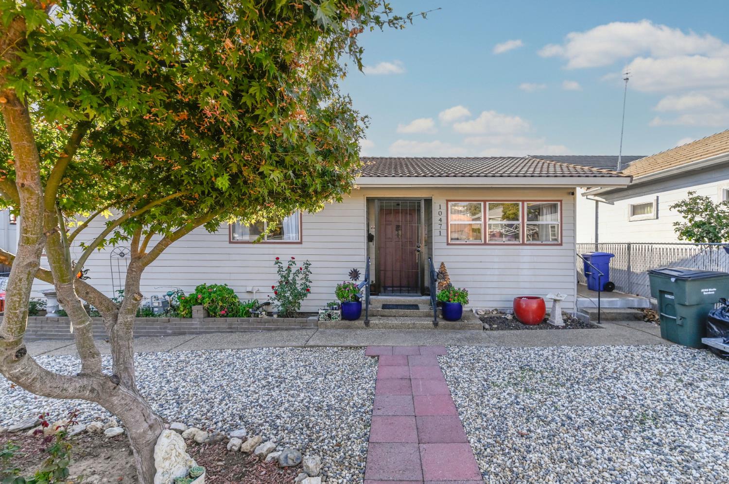10471 Mariposa Avenue — photo