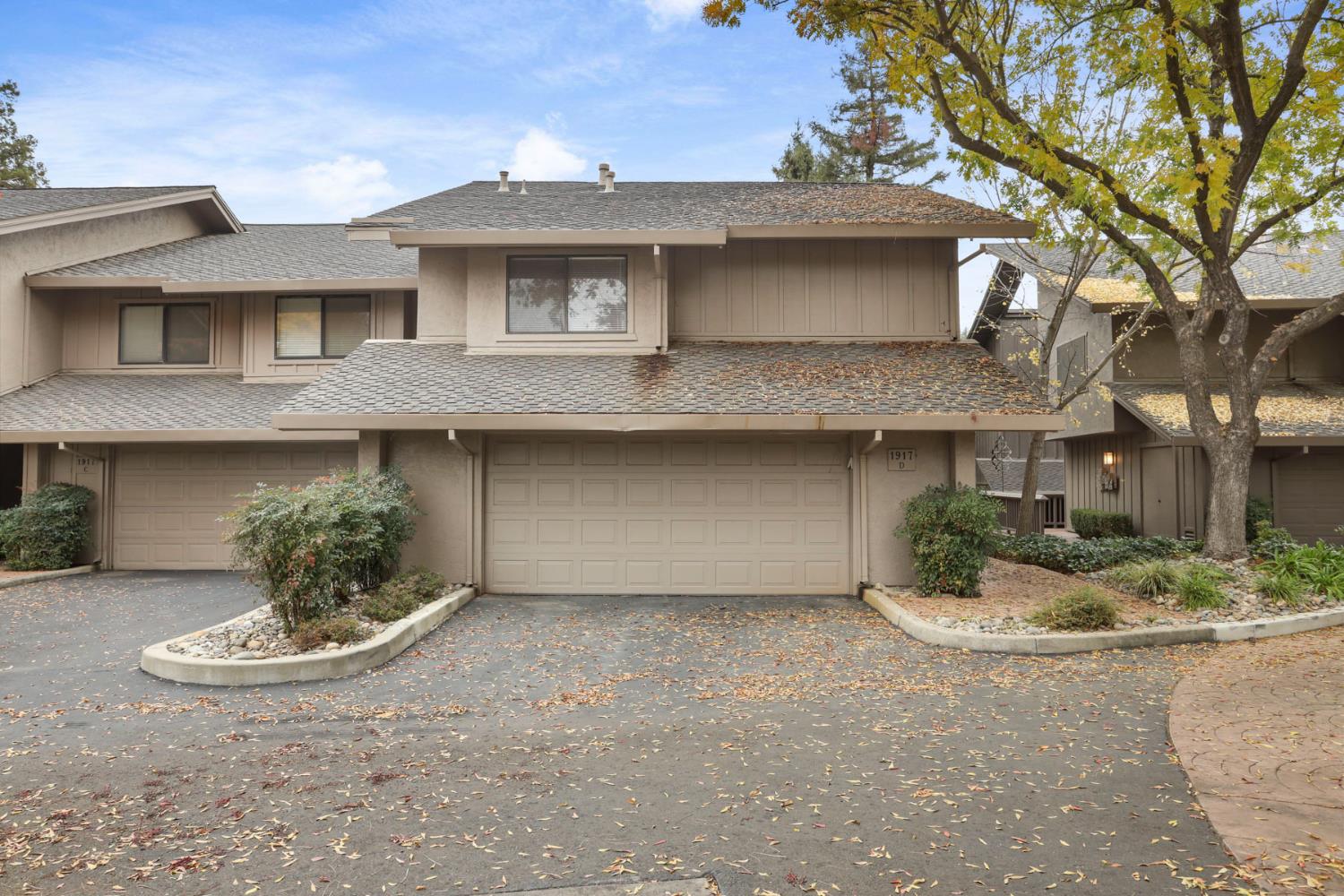 1917 Edgebrook Drive D — photo