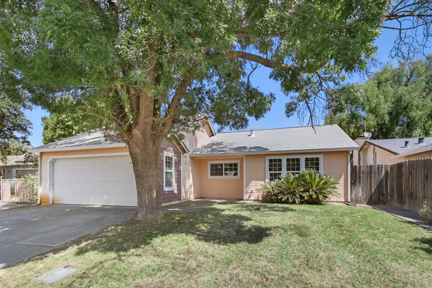 252 Carlsbad Place — photo