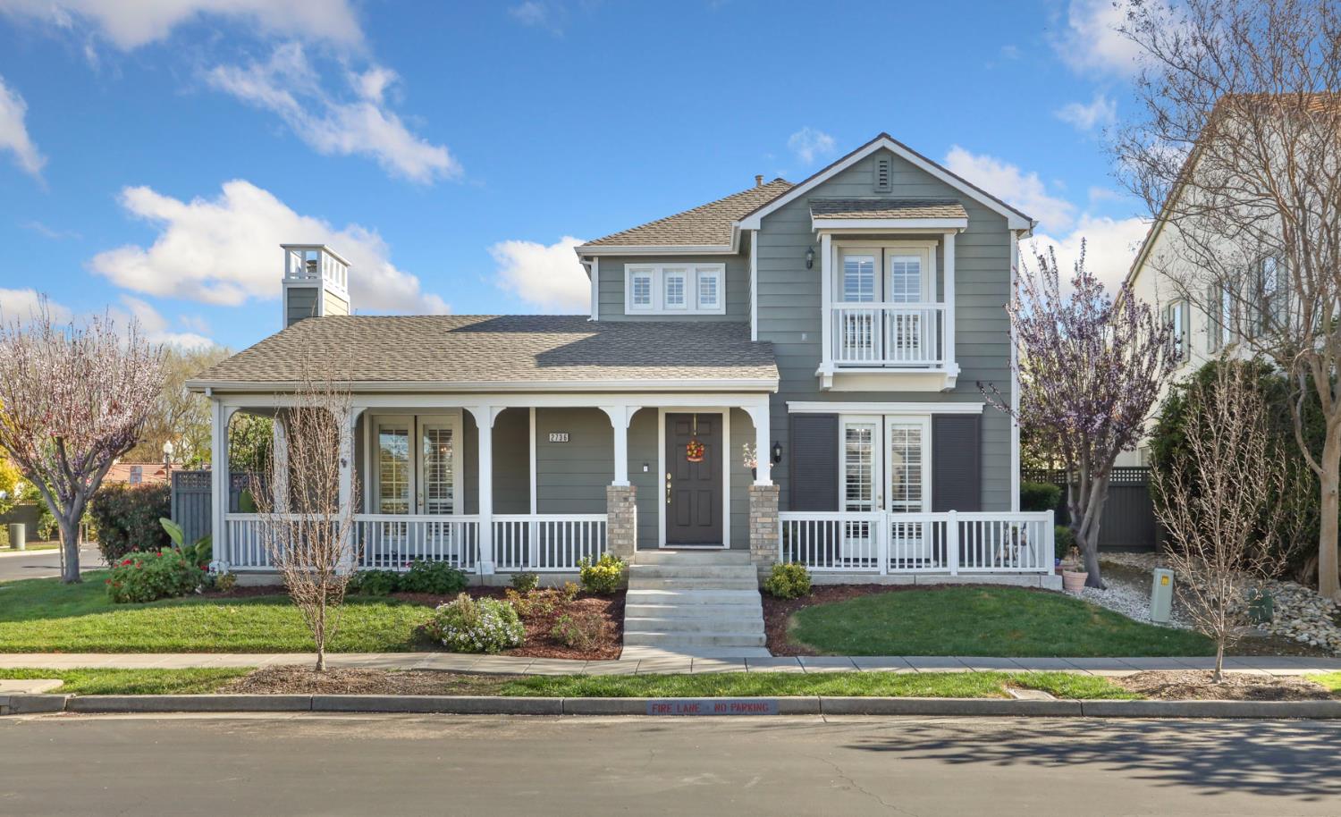 2736 Daisy Lane — photo