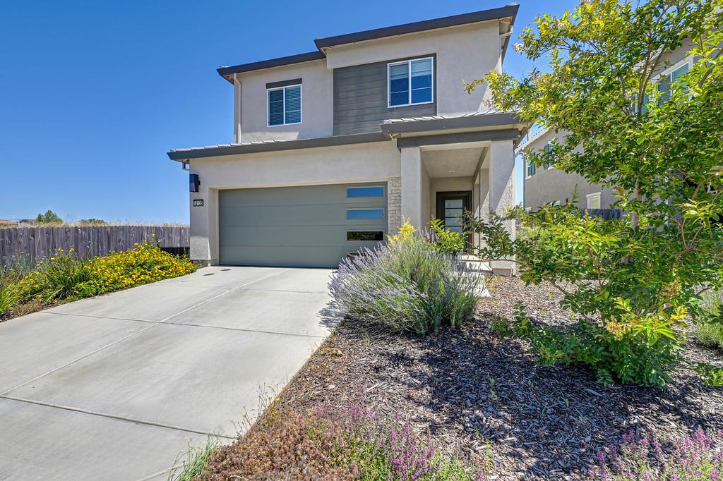 12135 Alamosa Drive — photo