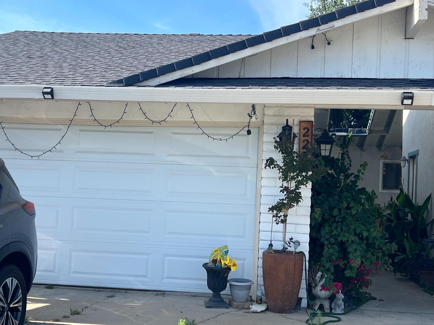 227 Lambert Court — photo