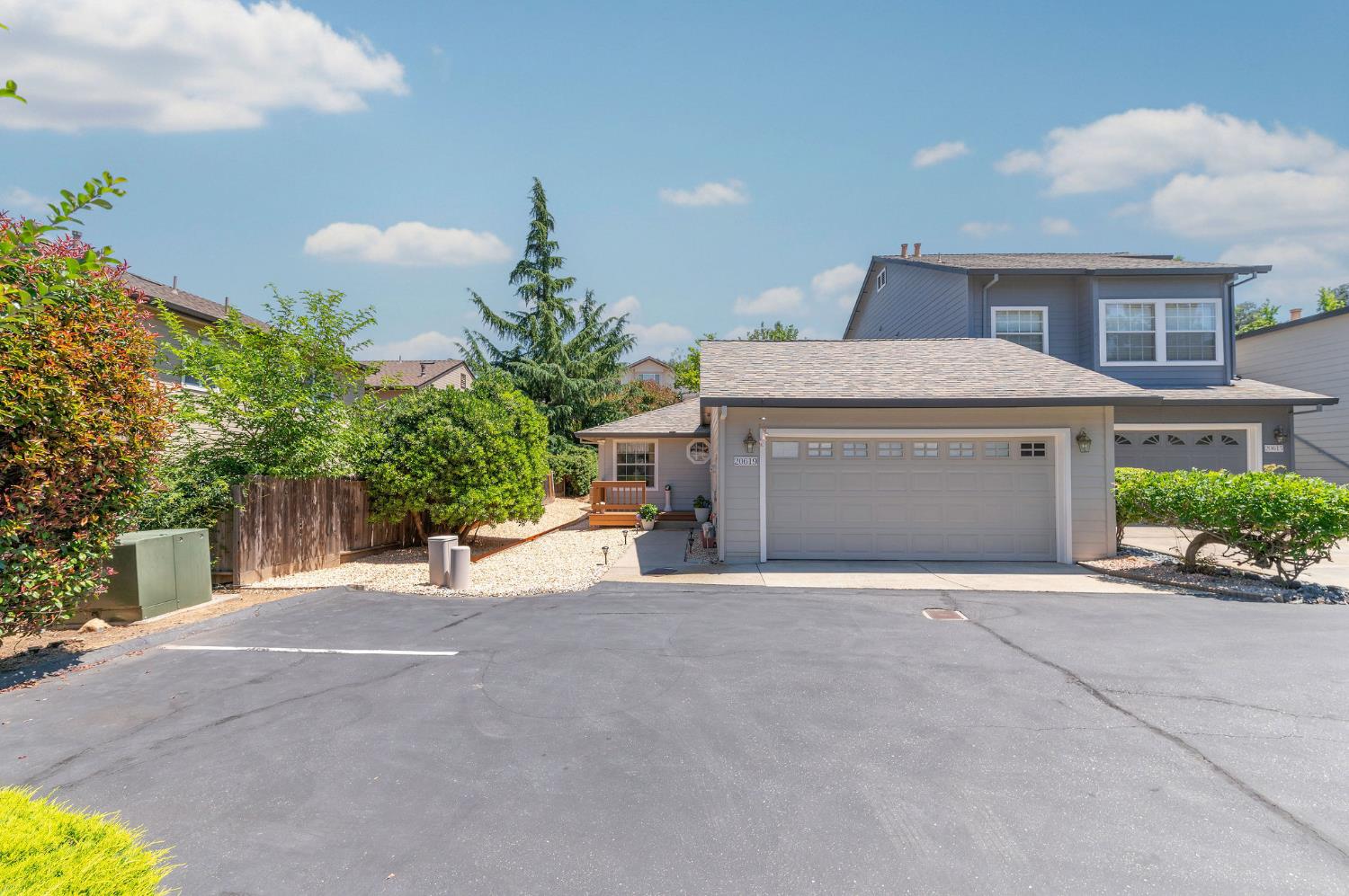 20619 Wayne Court — photo