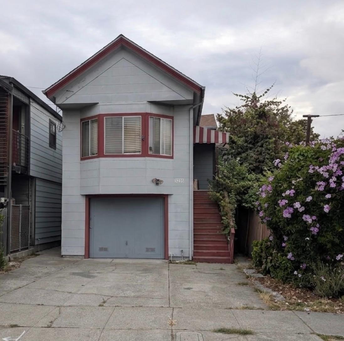 3258 Hannah Street — photo