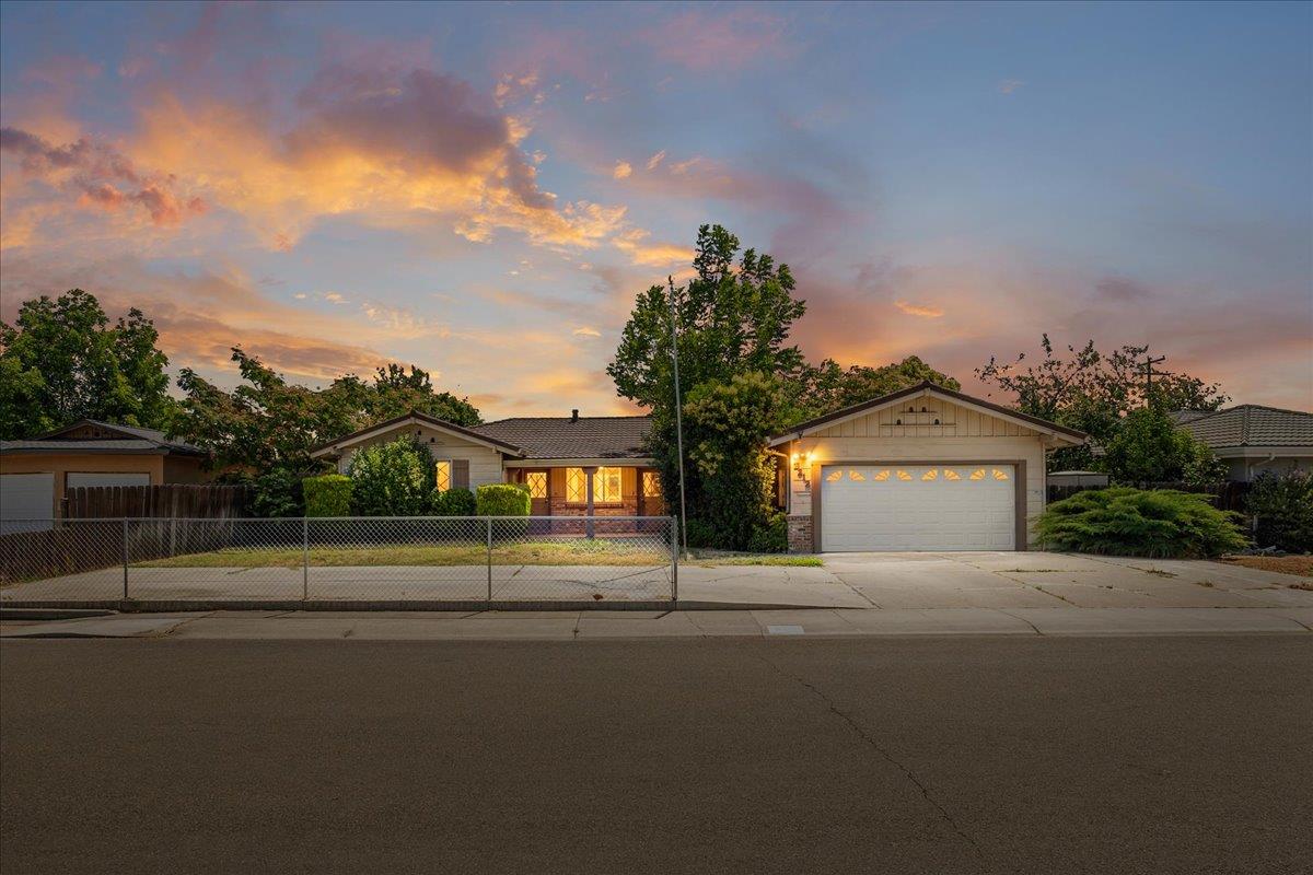8312 San Pablo Way — photo