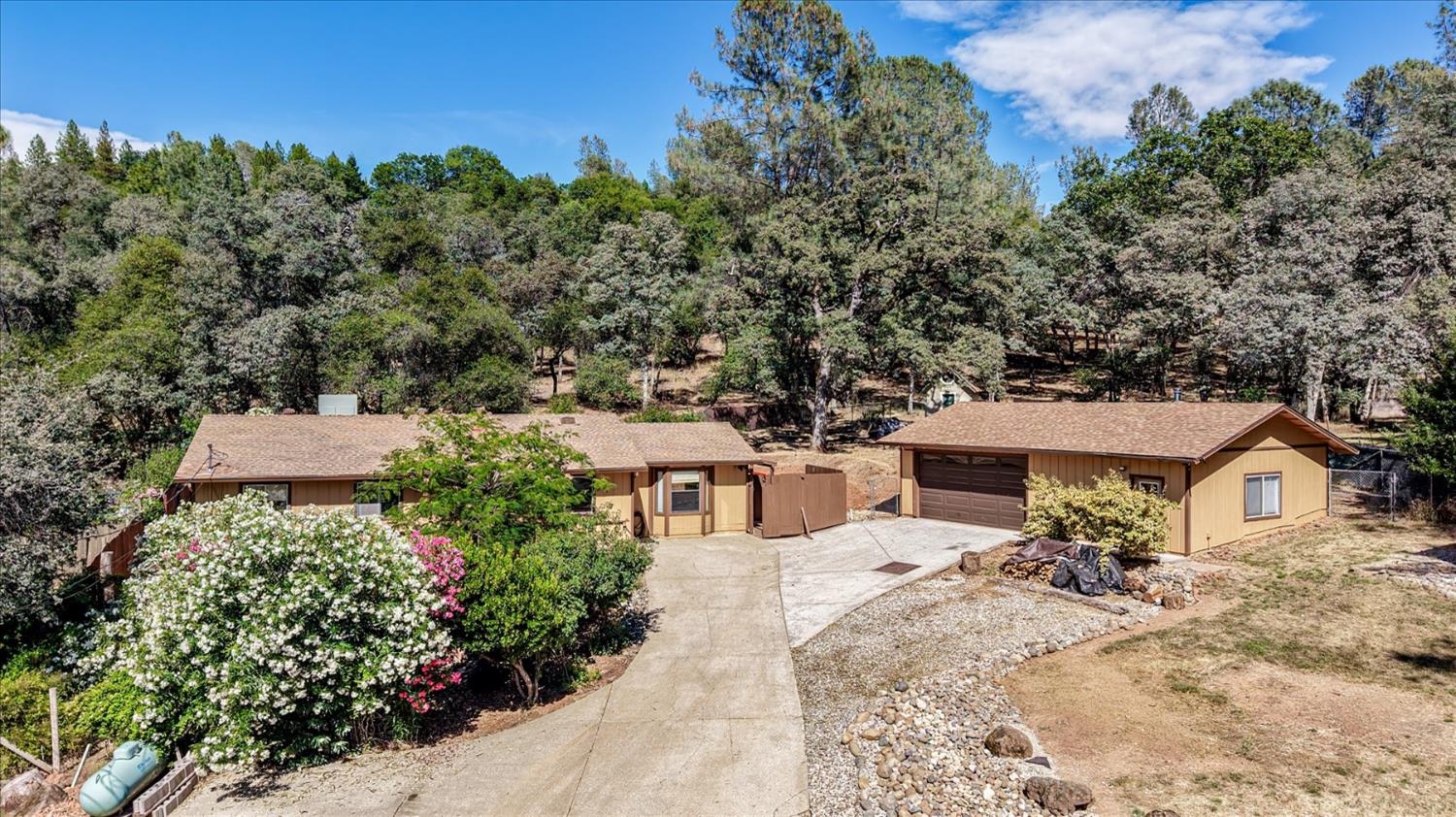 17495 Anona Court — photo