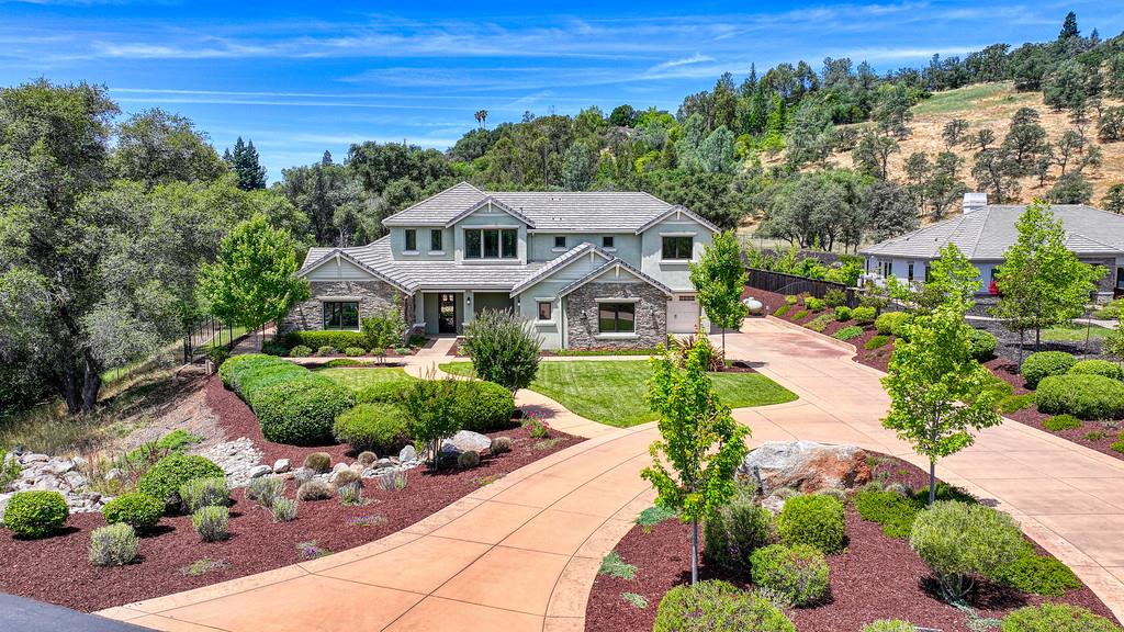 1950 Vista Cielo Drive — photo