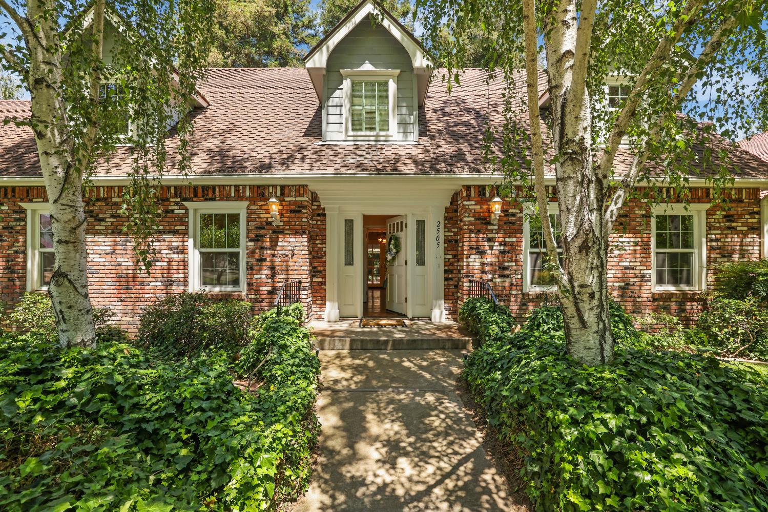 2505 Raleigh Court — photo