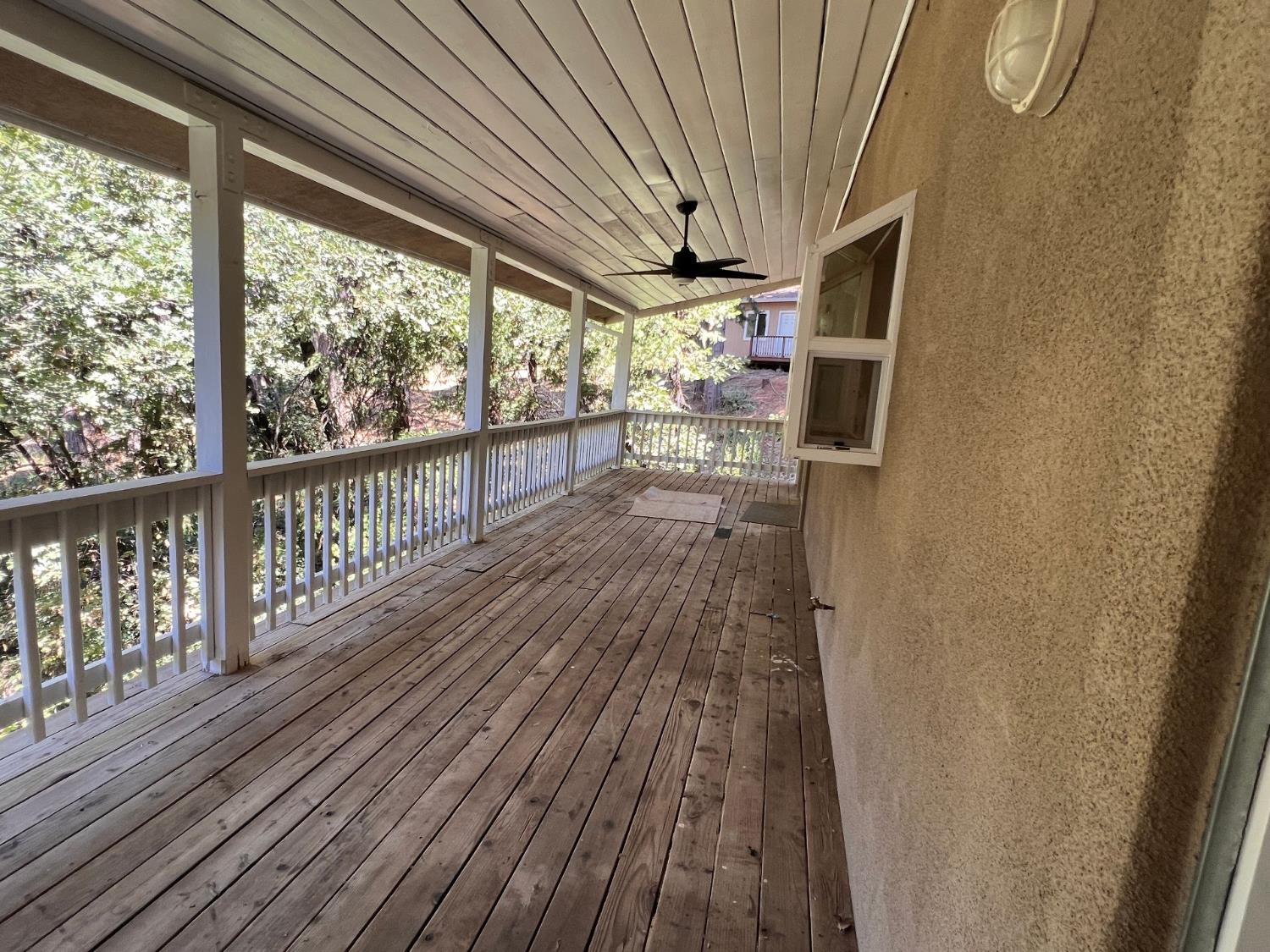 14385 Holmwood Drive — photo