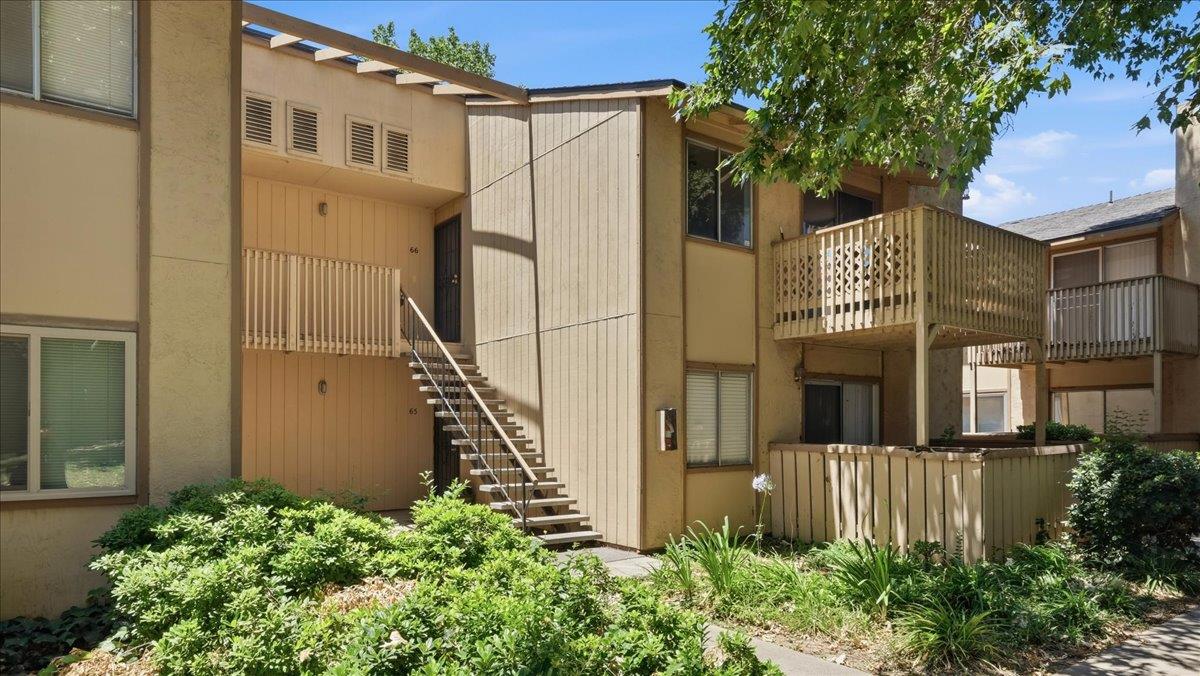 328 Northbank Court 66 — photo