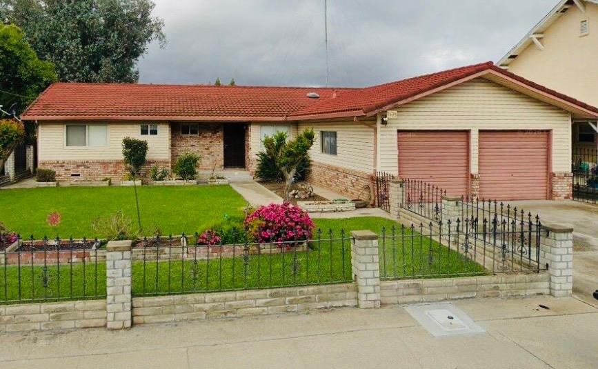 1633 Walnut, Escalon, CA 95320 — photo 2