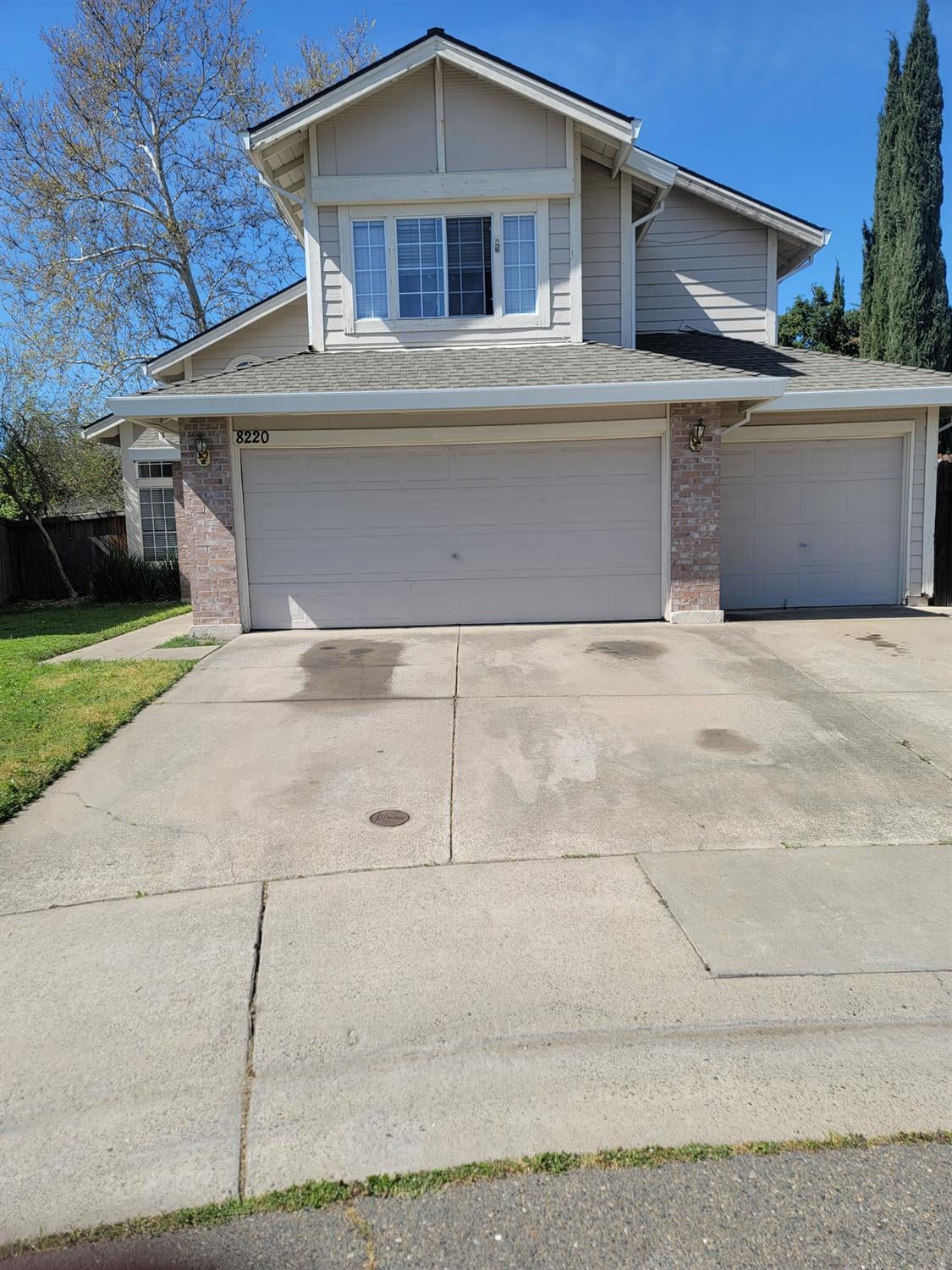 8220 Exbourne Circle — photo