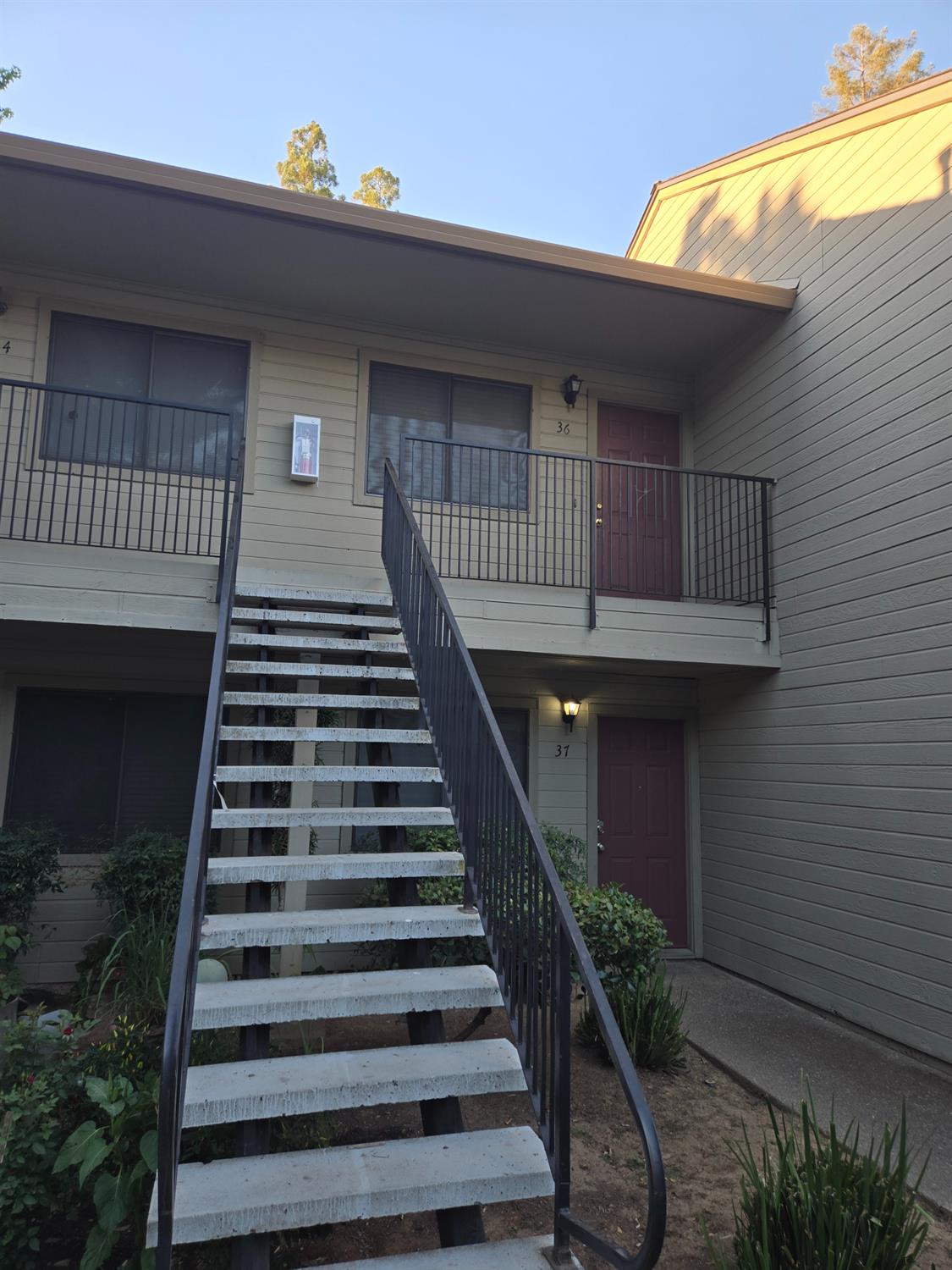 9127 Newhall Dr #36 — photo