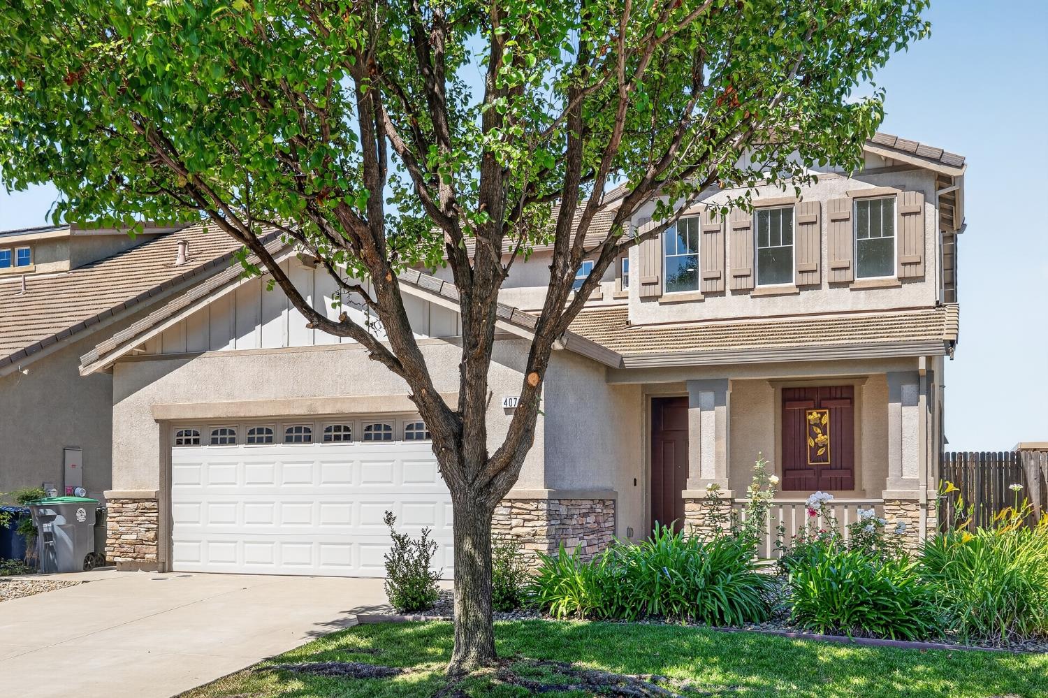 4076 Branigan Lake Way — photo