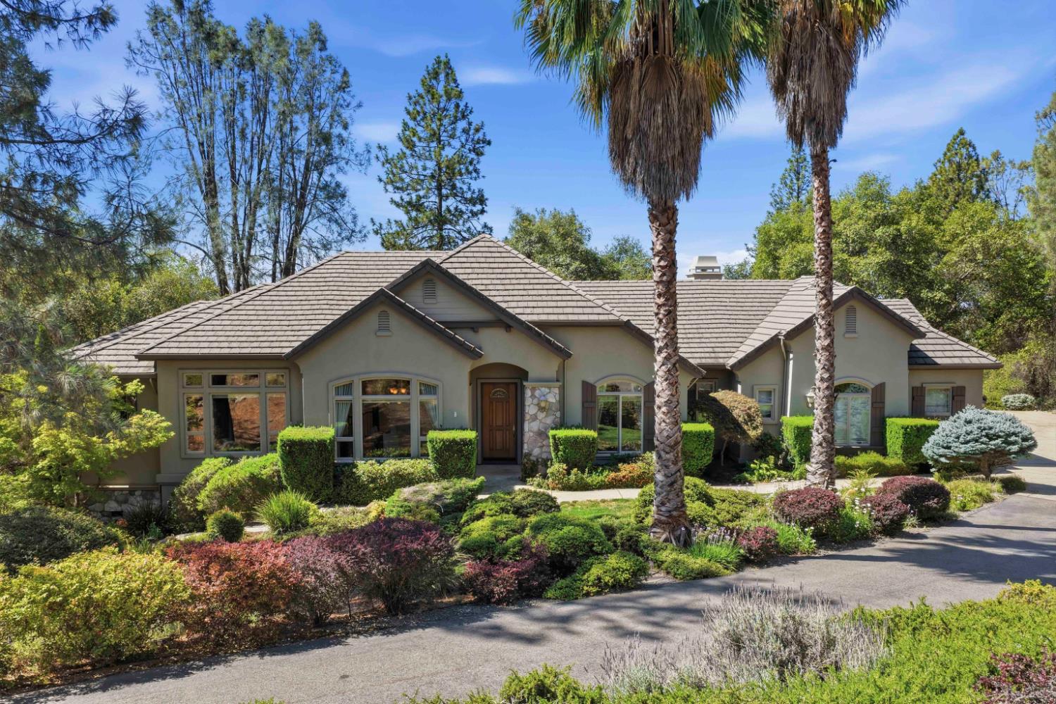 1109 Holly Leaf Lane — photo