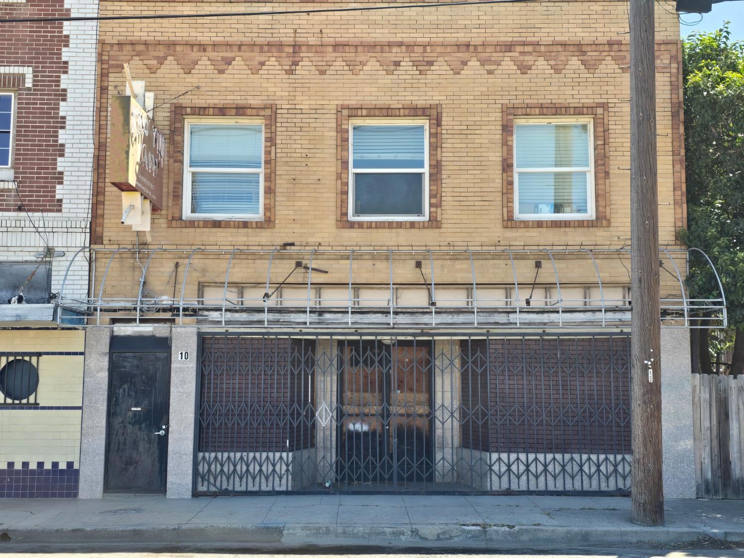 10 S Main Street — photo