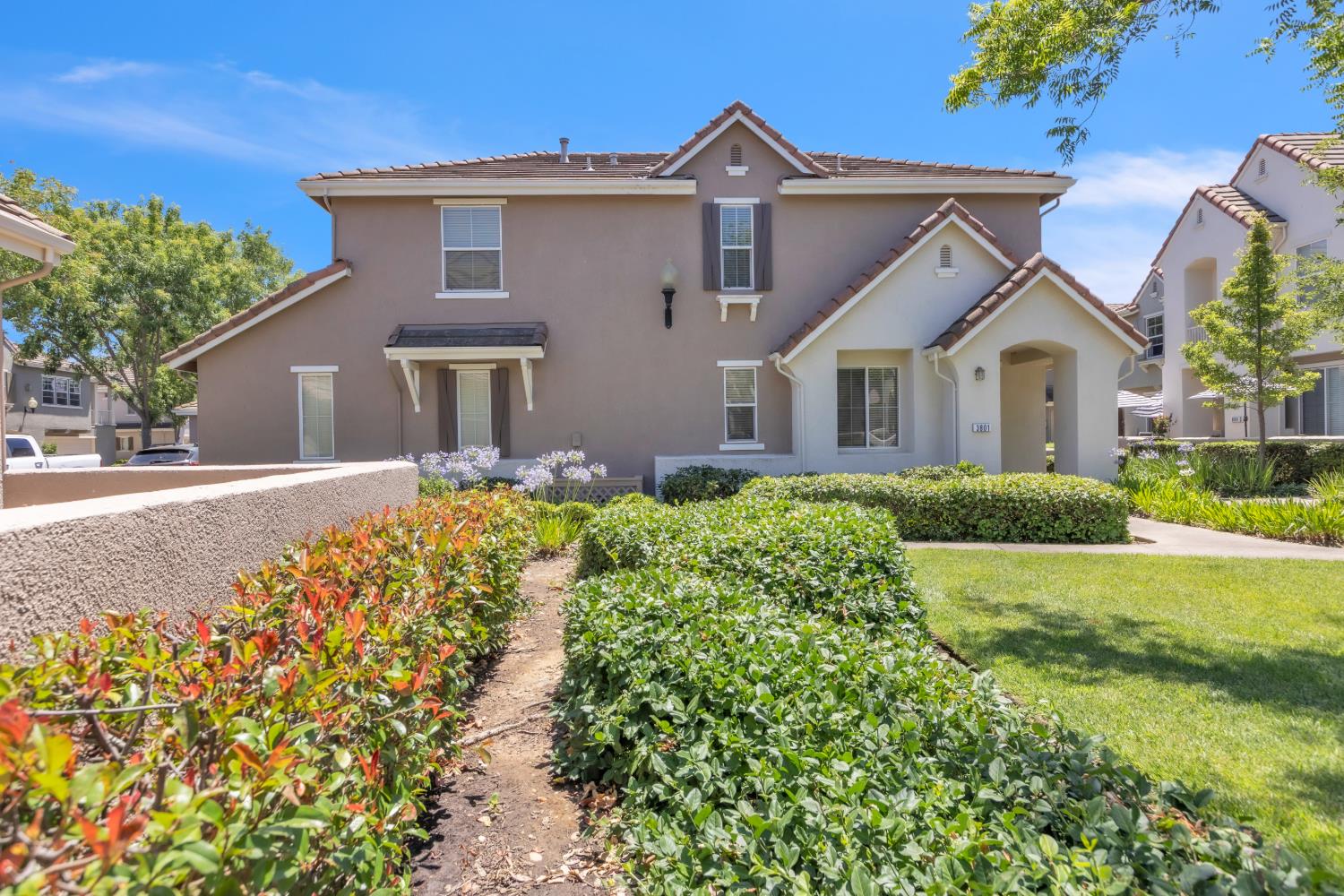 3801 Esplanade Circle — photo