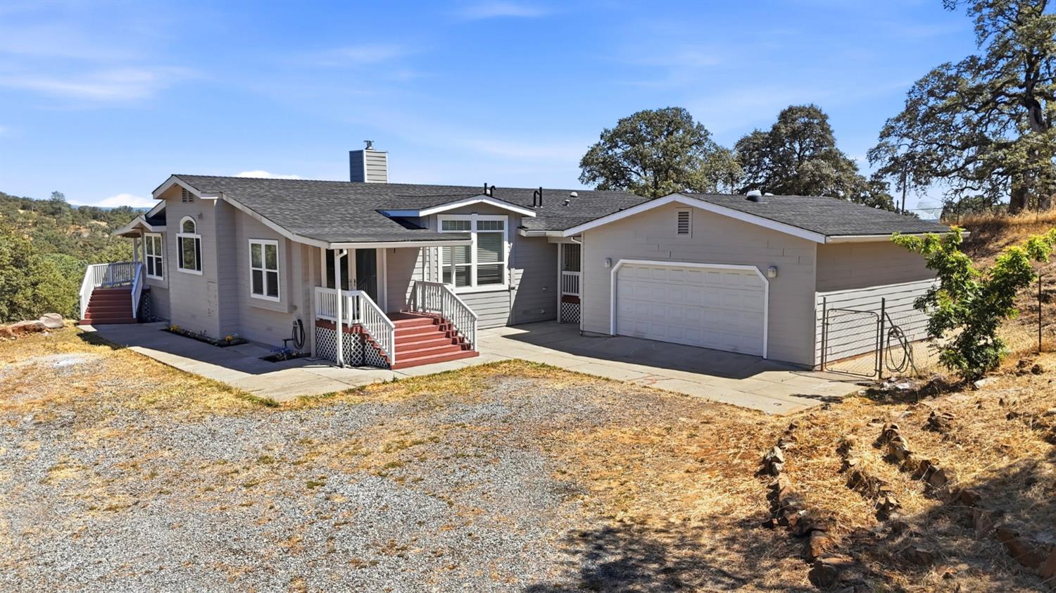 6651 Gallagher Road — photo