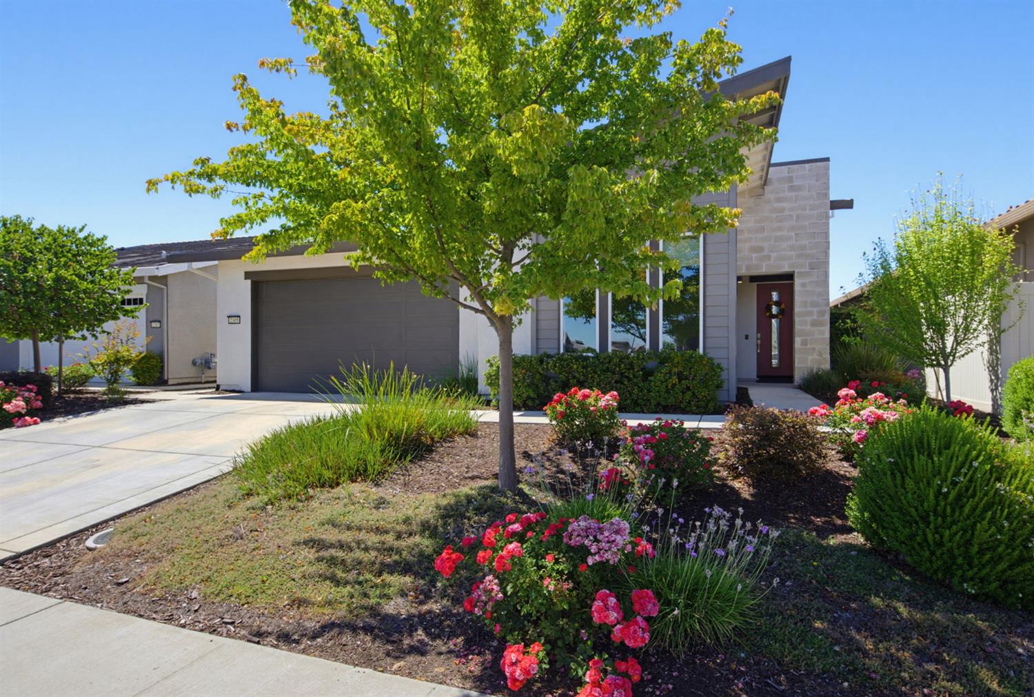 2305 Overjoy Lane — photo