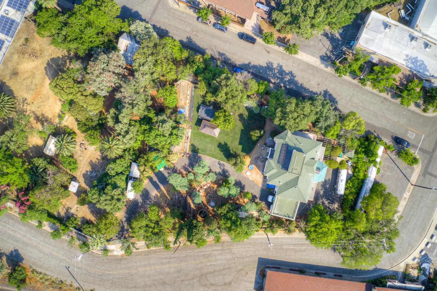 2175 Robinson Street — photo