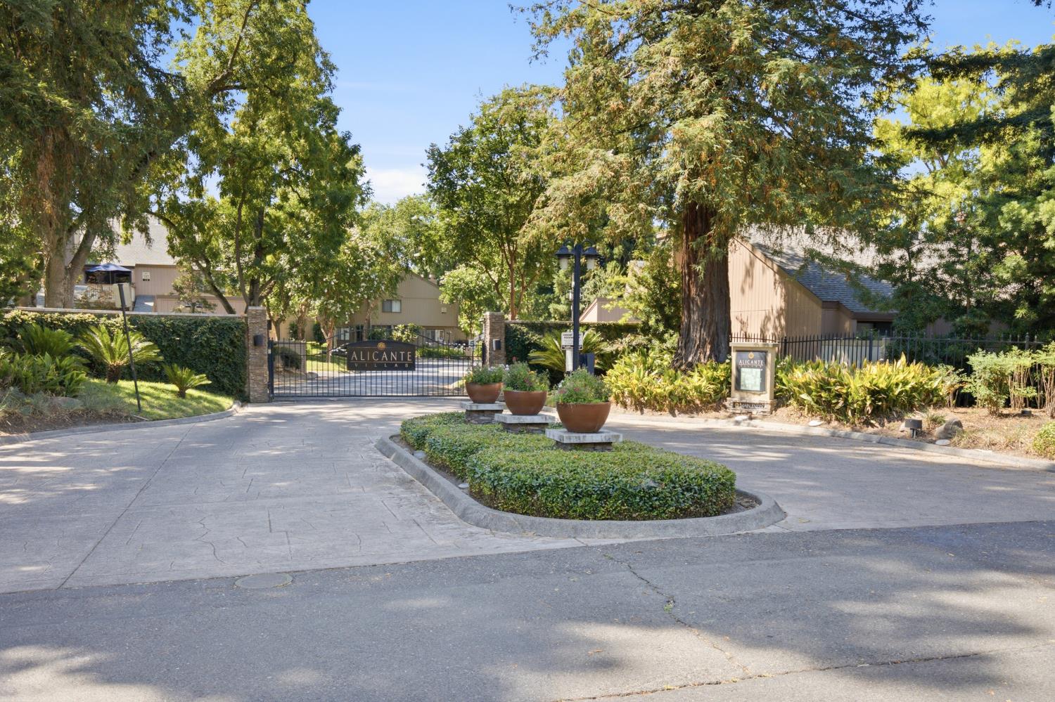 536 Woodside Oaks 7 — photo