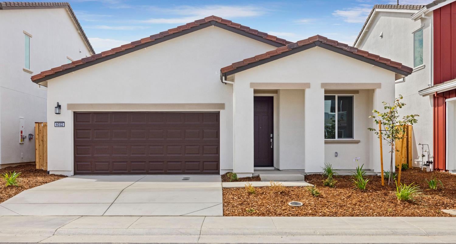 6032 Sunscape Way — photo