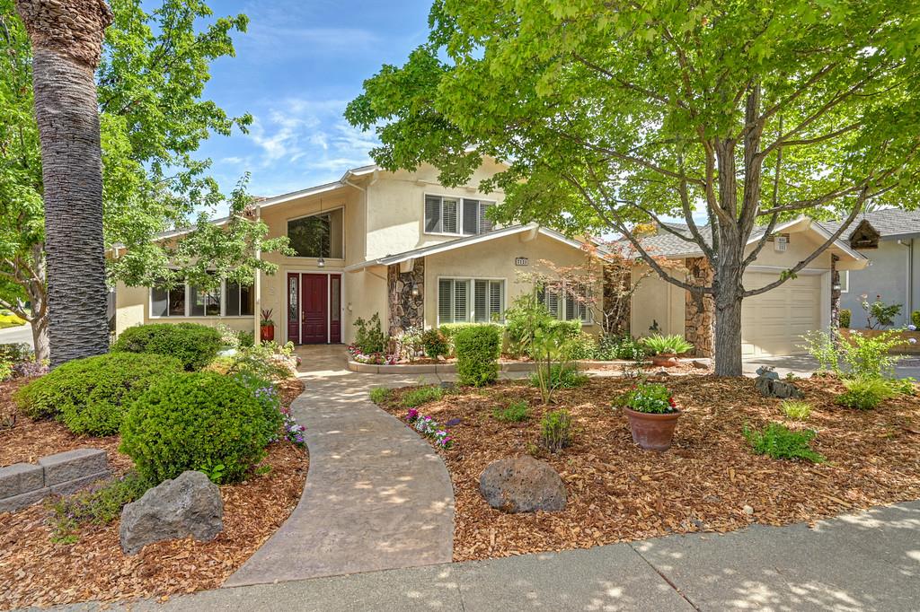 7121 Willey Way — photo