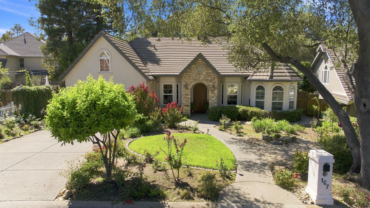 107 Egloff Circle — photo