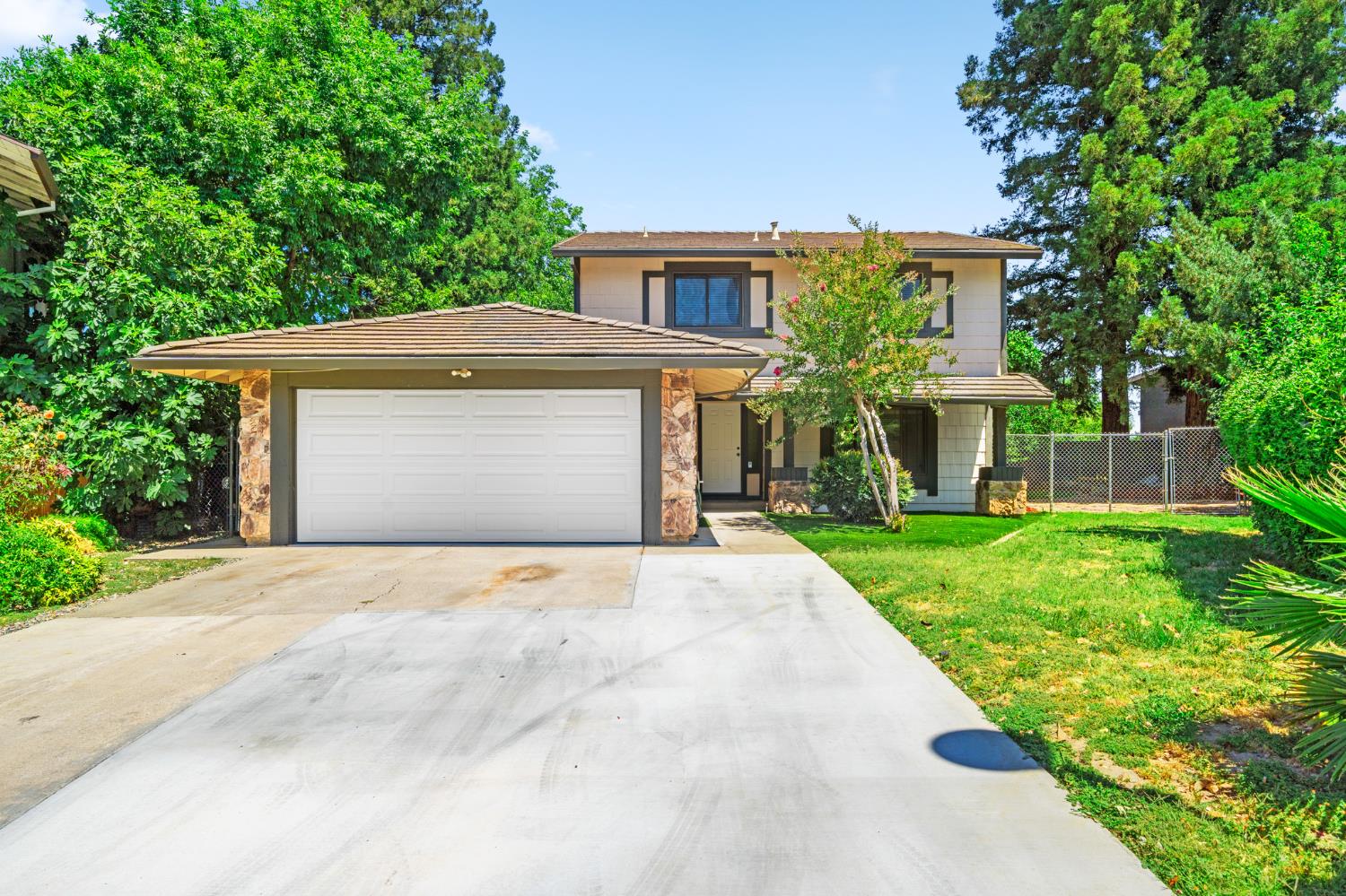 23 Dakota Ct — photo