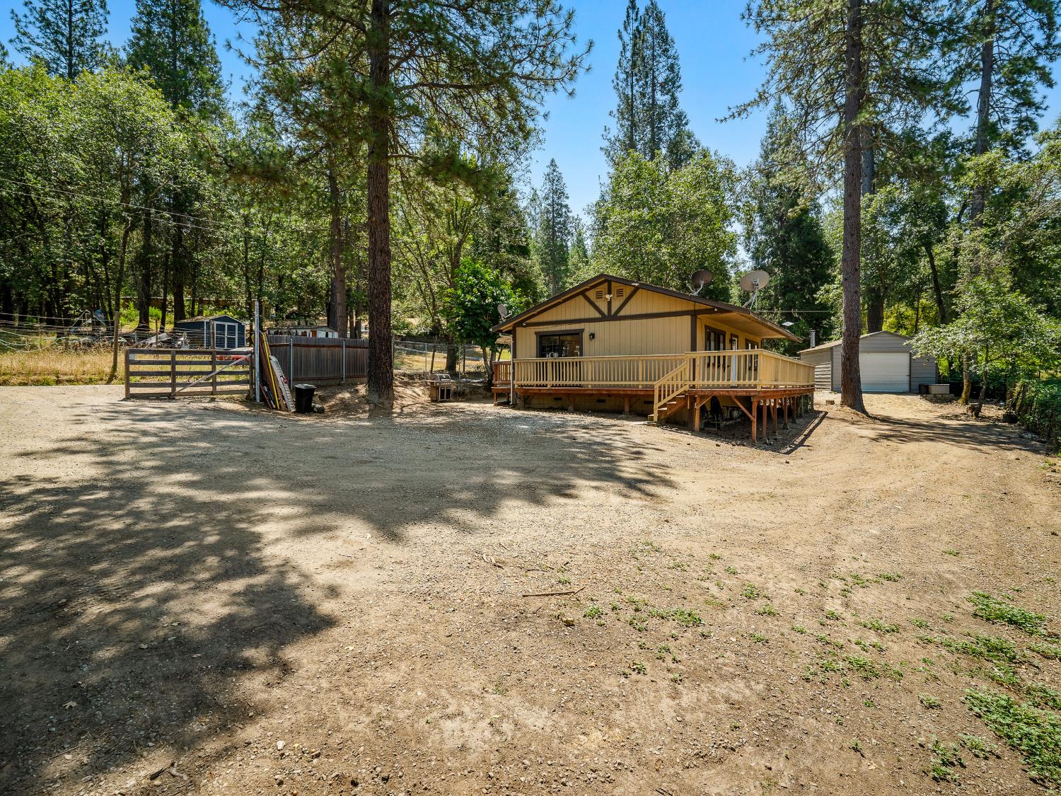 4872 Squaw Hallow Ct — photo