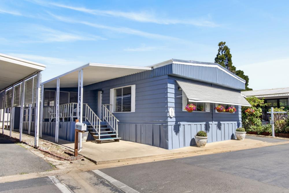 10035 Mills Station 136 — photo