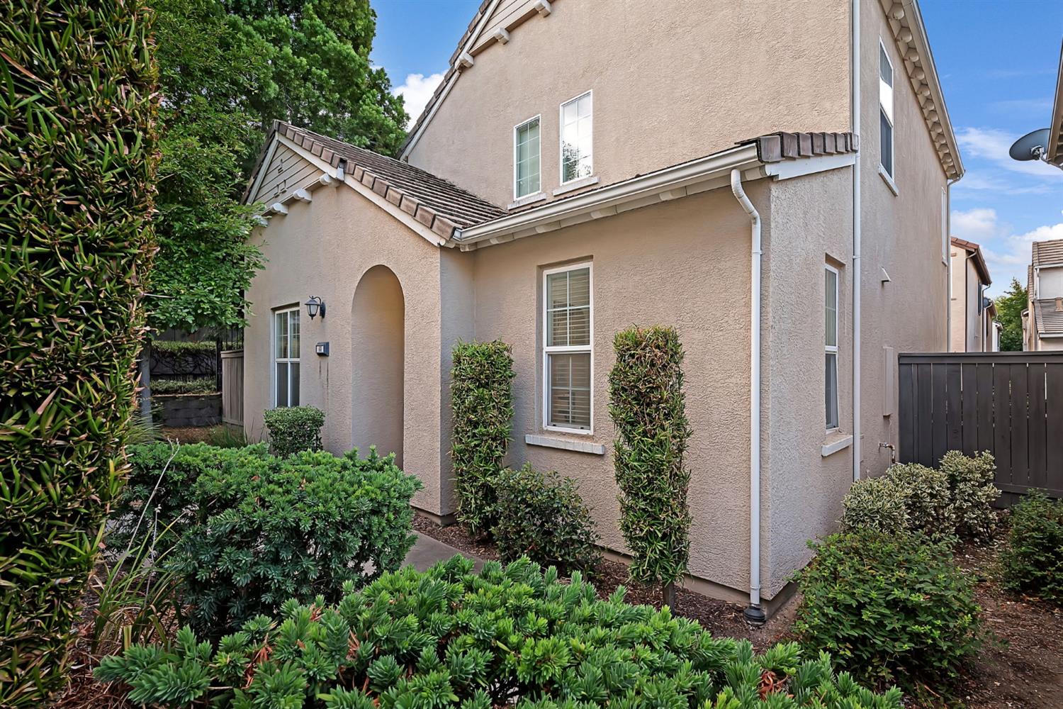 68 Chambord Way 68 — photo